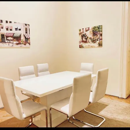 Isabelle Residency - Balcony & A.c Budapest