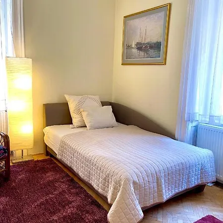 Isabelle Residency - Balcony & A.c Budapest