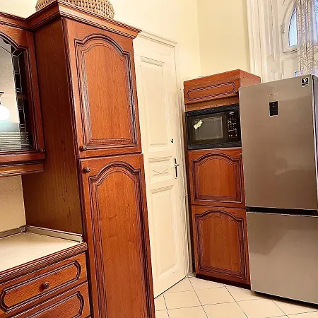 Appartement Isabelle Residency - Balcony & A.c