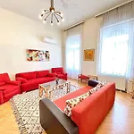 Isabelle Residency - Balcony & A.c Lägenhet Budapest